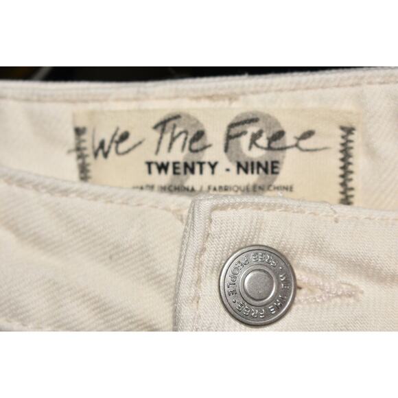 FREE PEOPLE NEW $68 Distressed Denim Mini Skirt Worn White Button Fly Size 29 - Picture 3 of 3